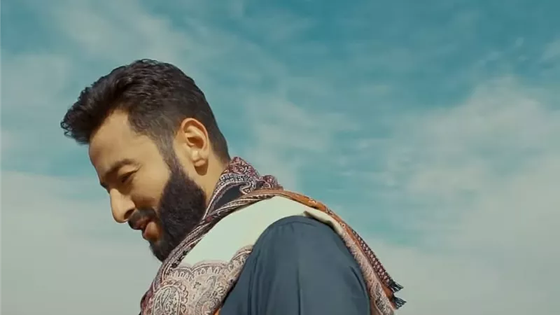 حمادة هلال يروج لـ 