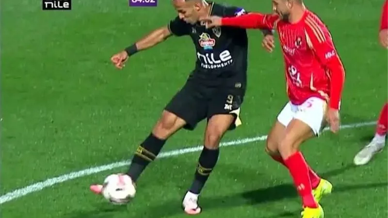 كان كلمة السر في هدف الزمالك .. شاهد جمال حمزة يشيد بناصر منسي