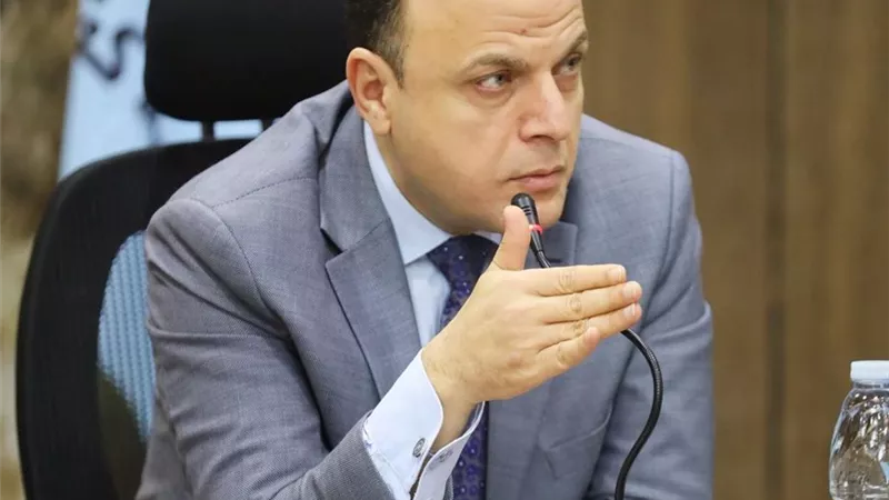 تركيب مطبات صناعية لحماية الأرواح فى شوارع كفرالشيخ