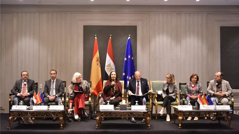 جبران : مبادرات رئاسية..وتعزيزِ الأطرِ التشريعيةِ لزيادةِ الوعيِ بمخاطرِ الهجرةِ غيرِ الشرعيةِ