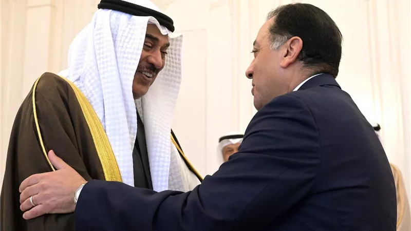 الصباح يشيد بالدور المصري الداعم لقضايا الأمة العربية