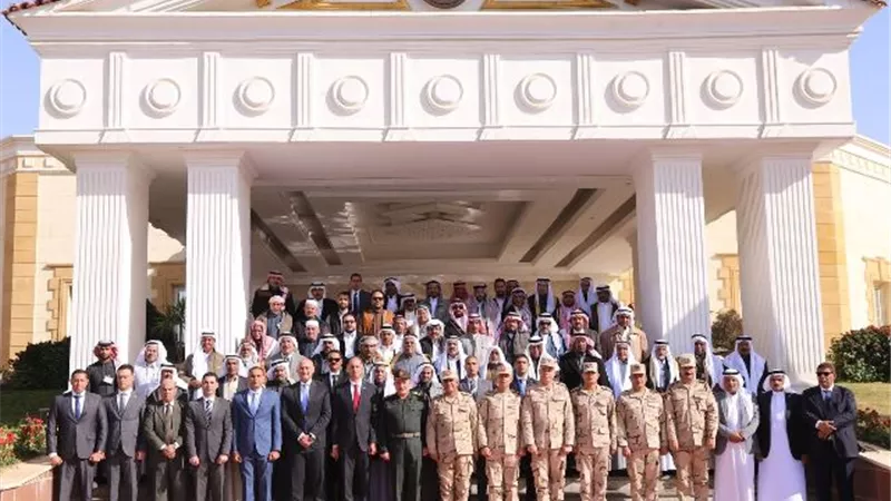 قيادة الجيش الثالث الميدانى تستقبل عدداً من شيوخ وعواقل القبائل وممثلى المجتمع المدنى بجنوب ووسط سيناء
