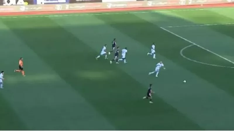 زد يُنهي الشوط الأول متقدما بهدف على غزل المحلة