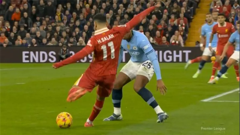 صلاح يقود تشكيل ليفربول لمواجهة مانشستر سيتي