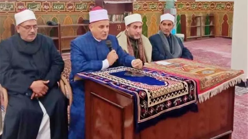 وكيل وزارة الأوقاف بكفرالشيخ يحاضر فى دورة فقه الصيام