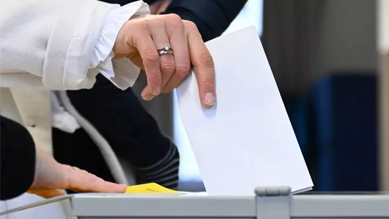 المحافظون يفوزون بالانتخابات التشريعية في ألمانيا