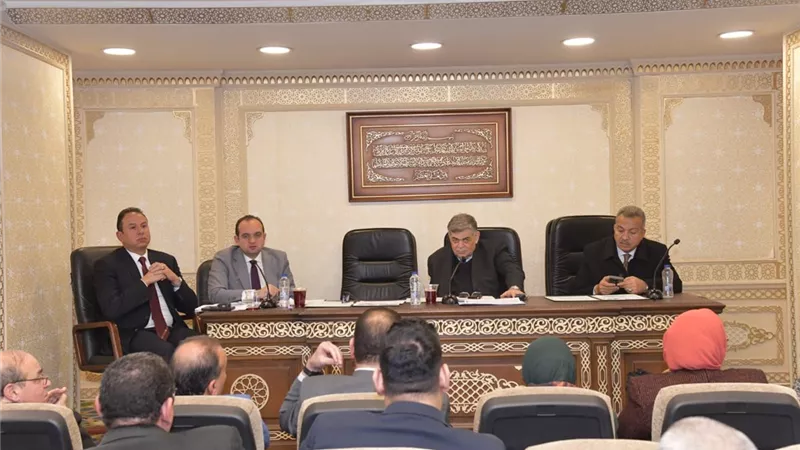 صحة النواب تقرر استدعاء رئيس هيئة الرعاية الصحية في اجتماع باكر