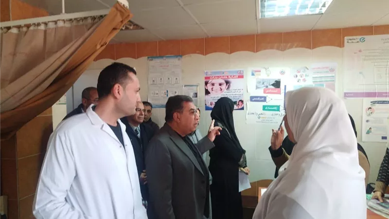 محافظ الدقهلية يصرف مكافأة لأطقم العمل بوحدة طب الأسرة بالبرامون