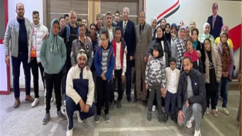 مدير تعليم القليوبية يستقبل طلاب معسكر التربية الخاصة قبل سفرهم