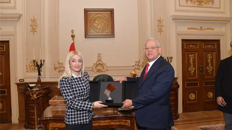 رئيس مجلس النواب يلتقي مع رئيسة مجلس النواب القبرصي