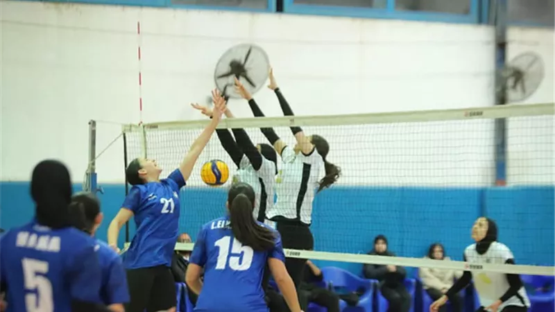 سيدات طائرة سموحة يفوزن على المقاولون العرب 3-1