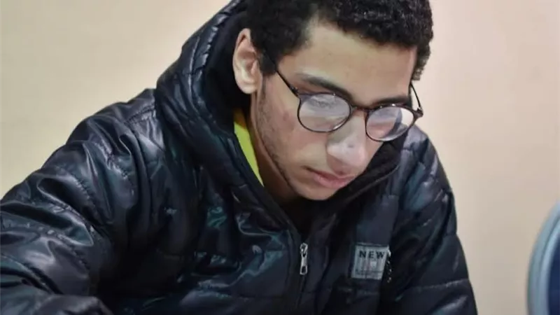 أحمد قنديل يتوج بلقب النسخة الأولى من بطولة 