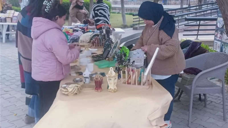 الهيئة الإقليمية لتنشيط السياحة بالفيوم تنظم معرضاً للحرف اليدوية