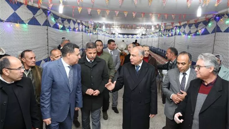 محافظ المنيا يوجه بزيادة أعداد وجبات الإفطار بموائد الرحمن