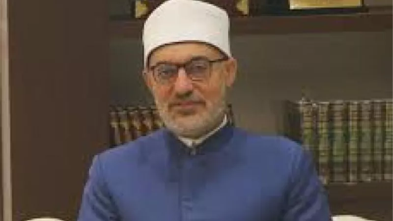 مفتى الجمهورية يحذر: المنصات الوهمية تسرق أموال الناس وتدمر الاقتصاد