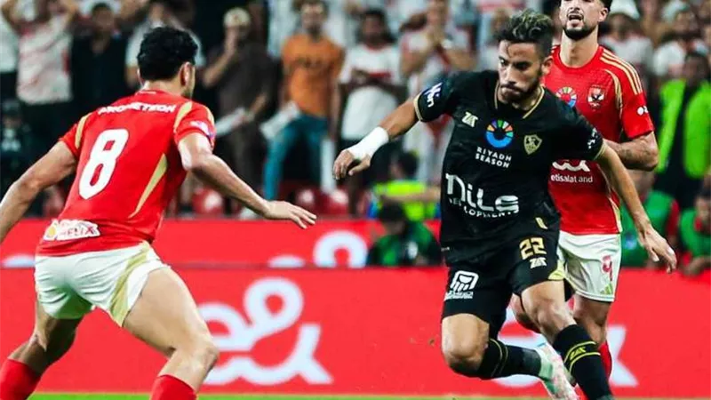 بعد إقرار العقوبات.. أحمد سالم يكشف حقيقة انسحاب الزمالك من الدورى