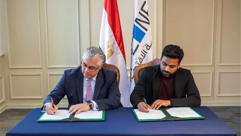 توقيع اتفاقية بين قناة السويس و