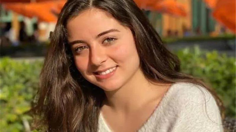 وفاة والد الفنانة سارة نور