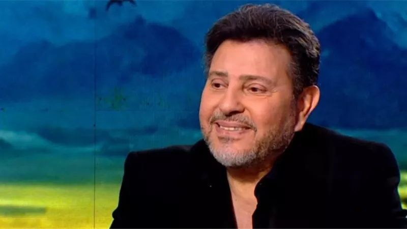 هاني شاكر يدعم عمرو مصطفى بعد أزمته الصحية