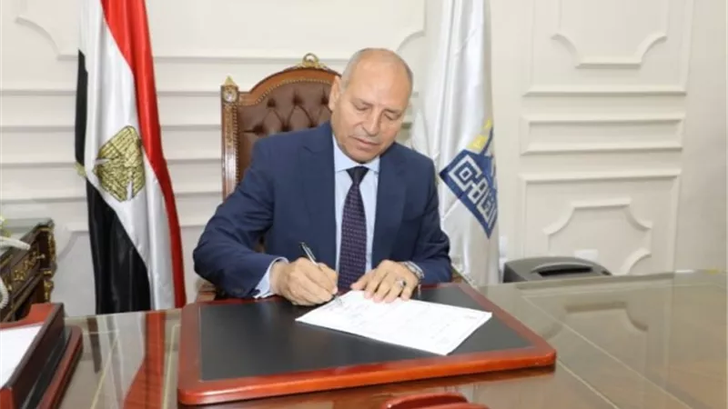 صابر: إنشاء المزيد من المعارض والمنافذ لتوفير السلع بأسعار مناسبة