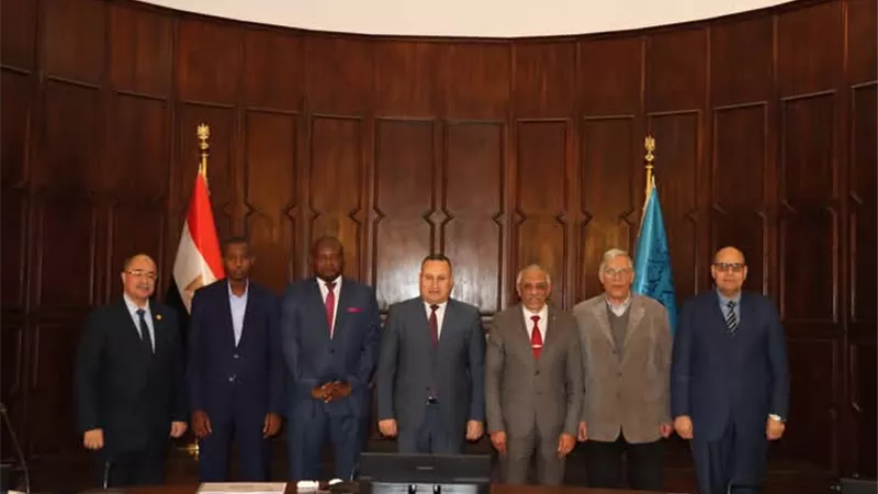برامج جديدة باللغتين الإنجليزية والفرنسية بفرع جامعة الاسكندرية