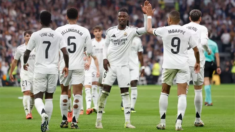 ريال مدريد يعلن إصابة مدافعه قبل مواجهة سوسيداد