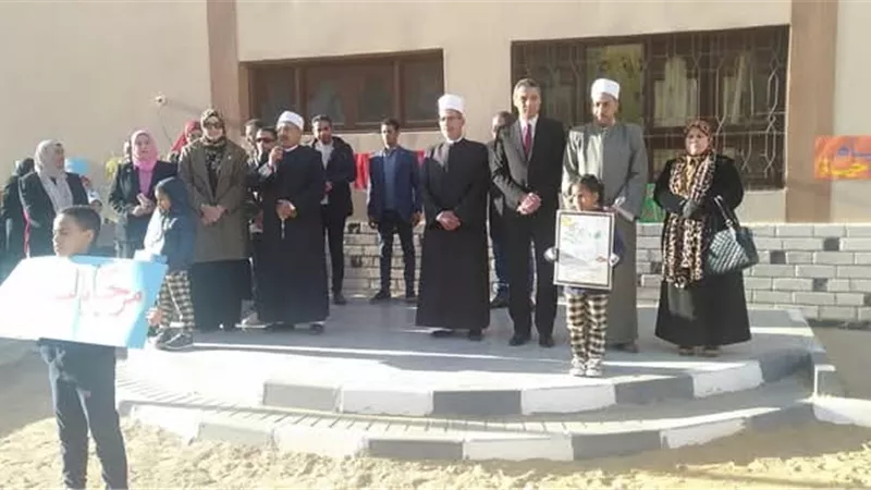 رئيس المنطقة الأزهرية يستقبل محافظ السويس