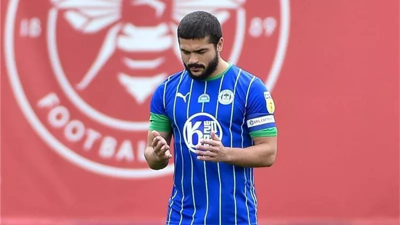 ماذا يفعل دفاع مانشستر يونايتد ؟ .. شاهد إيبسويتش تاون يتقدم