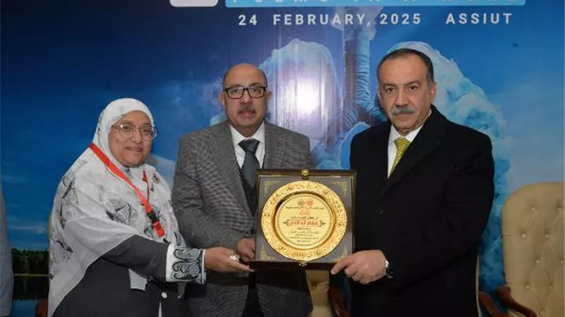 محافظ أسيوط يشهد فعاليات المؤتمر العلمي السنوي الثاني لمستشفى الصدر