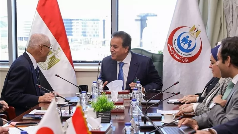 وزير الصحة يشهد توقيع اتفاقية بين معهد ناصر ويوكوسوكا كيوساي الياباني