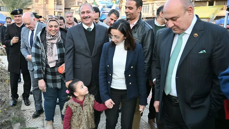 محافظ البحيرة تطلق إشارة انطلاق 