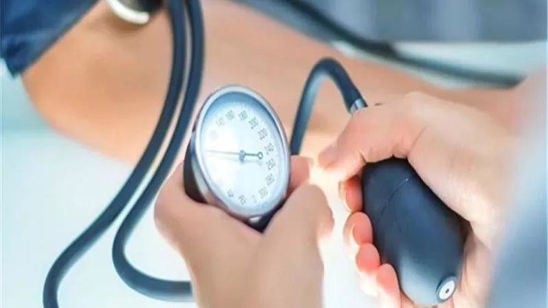 الصحة تكشف طرق فعالة للوقاية من ارتفاع ضغط دم