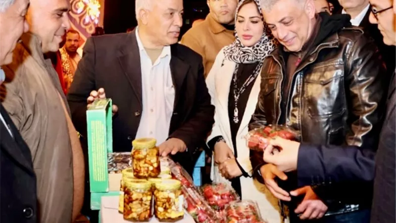 محافظ الإسماعيلية يفتتح معرض أهلًا رمضان بالقصاصين بتخفيض%20