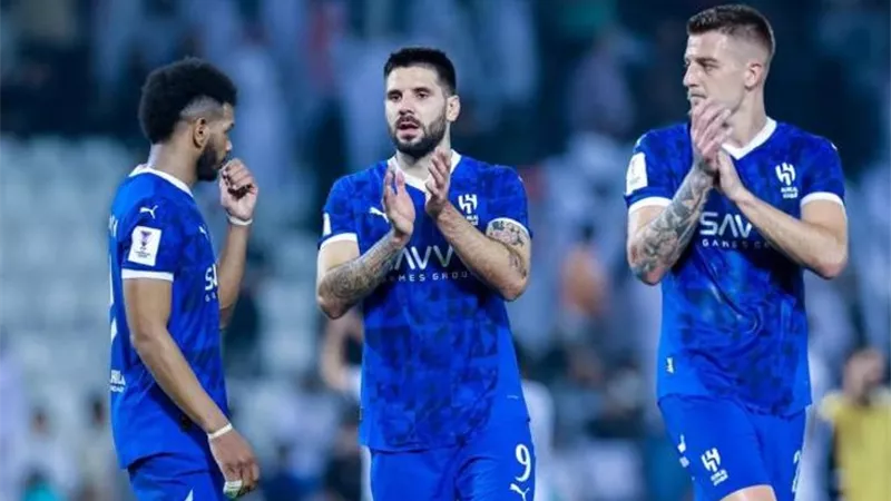سالم الدوسري في الهجوم.. تشكيل الهلال أمام الأهلي