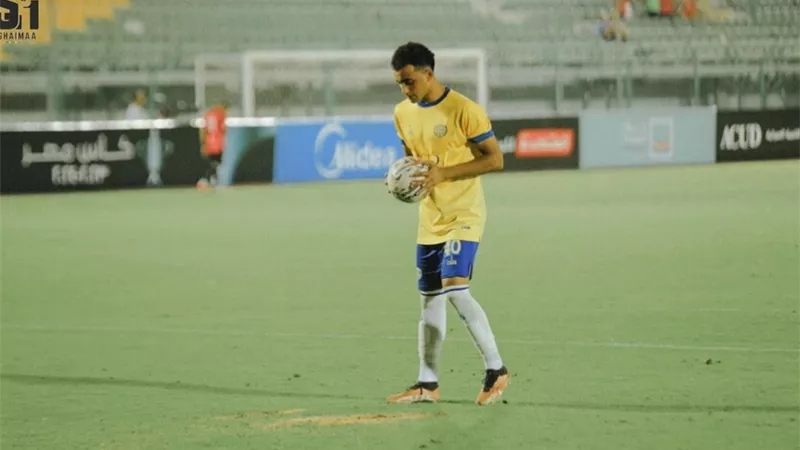 اصابة لاعب الإسماعيلي بجلطة دموية بعد الهزيمة أمام فاركو