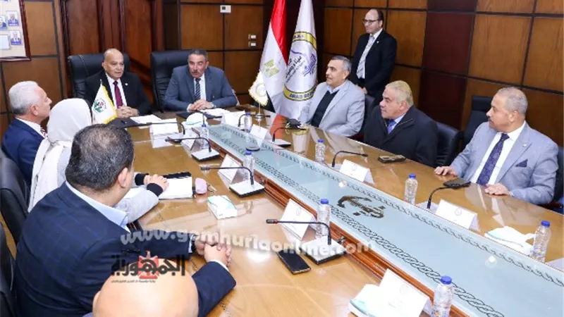 هيئة ميناء دمياط تتعاقد للحصول خدمات بيئية متكاملة