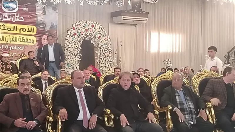 تكريم 500 أم مثالية وحفظة القرآن وتوزيع رحلات عمرة بالشرقية
