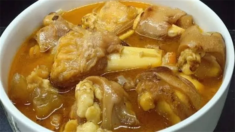 شوربة الكوارع المغذية