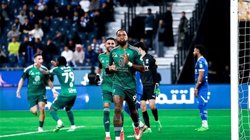 إيفان تونى يقود أهلى جدة للفوز على الهلال فى كلاسيكو السعودية