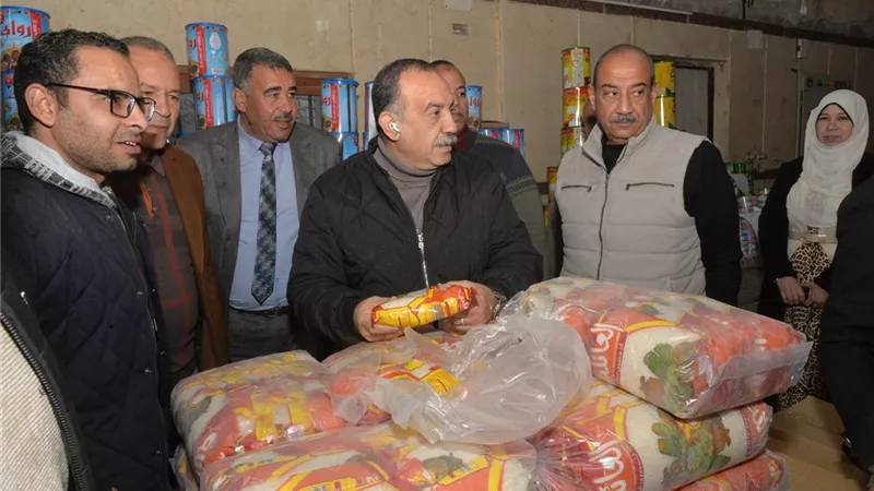 محافظ أسيوط يفتتح معرض 