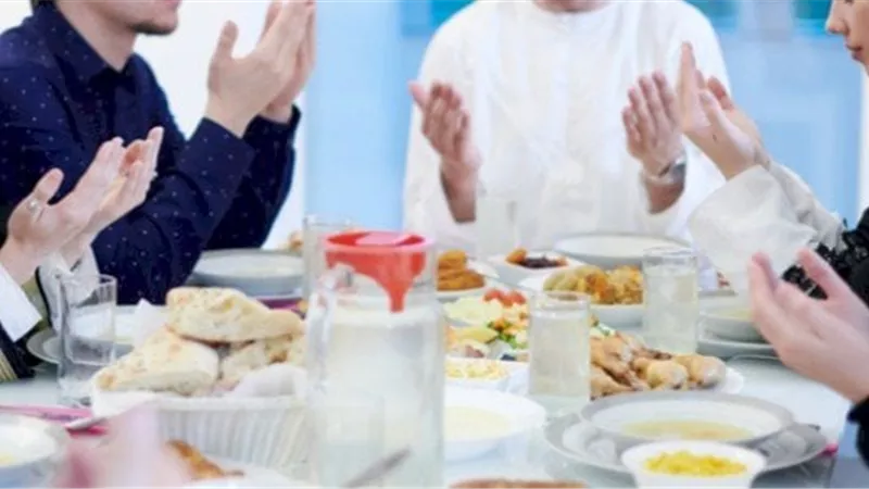 4سنن مُستحبة وقت الإفطار تُغير حياتك..تُبينها واعظة الأوقاف