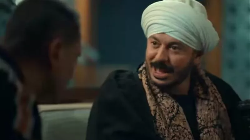 الحلقة الثانية من مسلسل «حكيم باشا».. إنفجار سيارة مصطفى شعبان