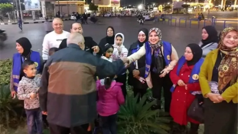 حماة الوطن ببورفؤاد يوزع الحلوى والفوانيس للأطفال والمواطنين