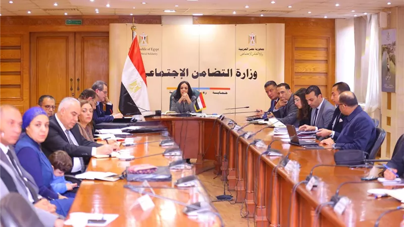 وزيرة التضامن تترأس اجتماع صندوق دعم مشروعات الجمعيات الأهلية
