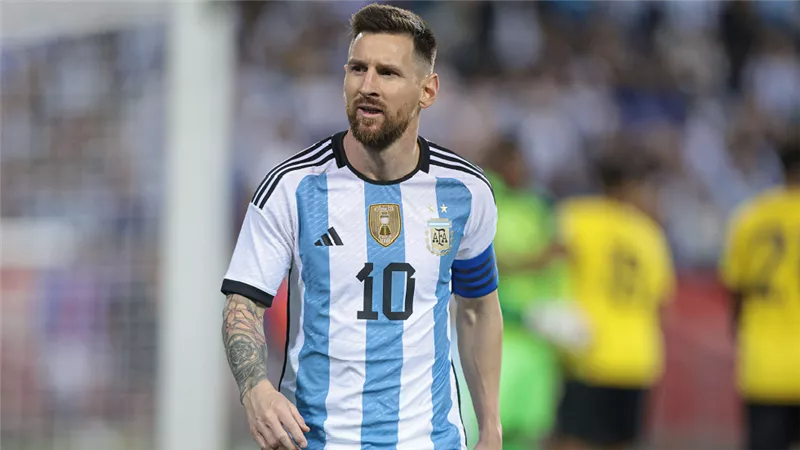 ميسي فى قائمة الأرجنتين لمواجهتي أوروجواي والبرازيل بتصفيات المونديال