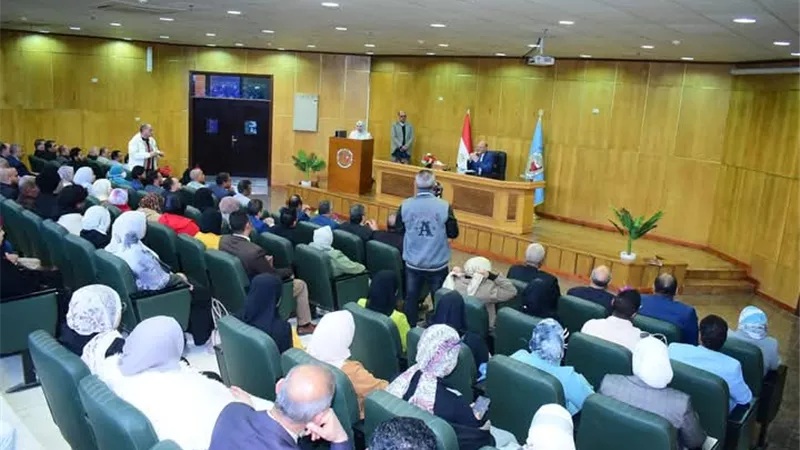 النعماني يكرّم٦٥من منتسبي الجامعةلمشاركتهم بمؤلفاتهم بمعرض الكتاب