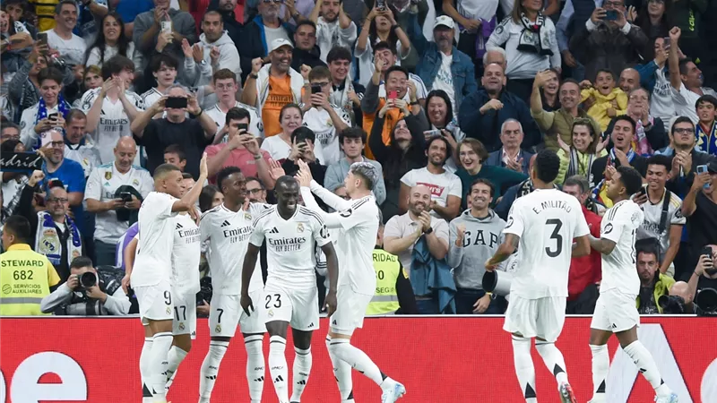 بينهم أنشيلوتي.. الإنذارات تهدد ريال مدريد أمام أتلتيكو