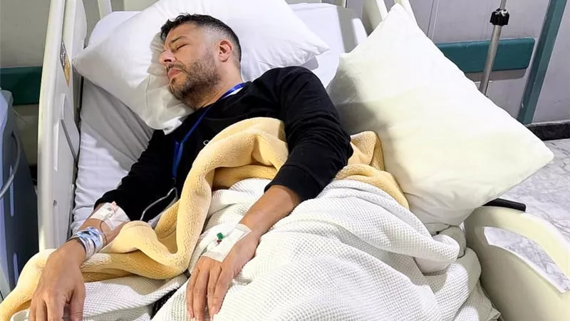 صورة مسربة تكشف تعرض حماقي لوعكه صحية.. وصدمة قوية لمحبيه