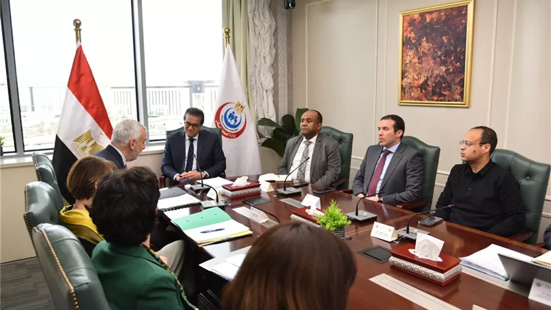 وزير الصحة يستقبل وفد الاتحاد الأوروبي لبحث الجهود الإغاثية بغزة