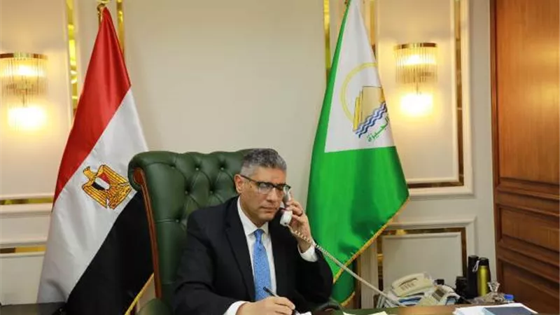 محافظ الجيزة يوجه بنشر سيارات شفط الأمطار وأطقمها الفنية